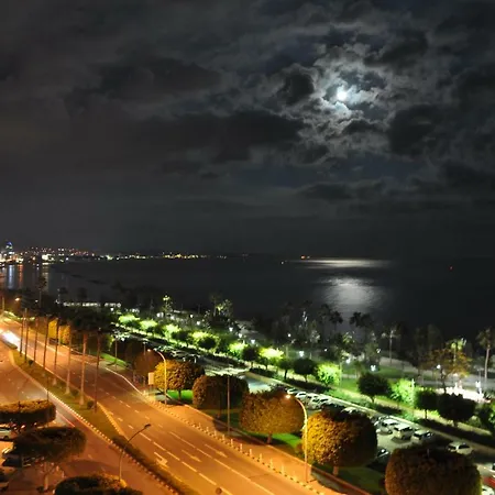 Apartment Just A Seaview Apt. * Location * Center * Limassol