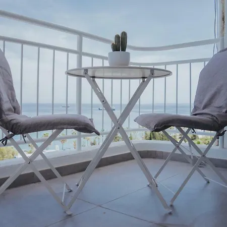 Just A Seaview Apt. * Location * Center * *
